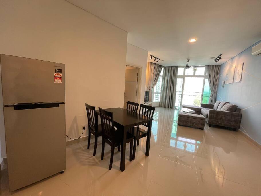 1Medini 1Bedroom Niceview By Wp Homestay جوهر بهرو المظهر الخارجي الصورة